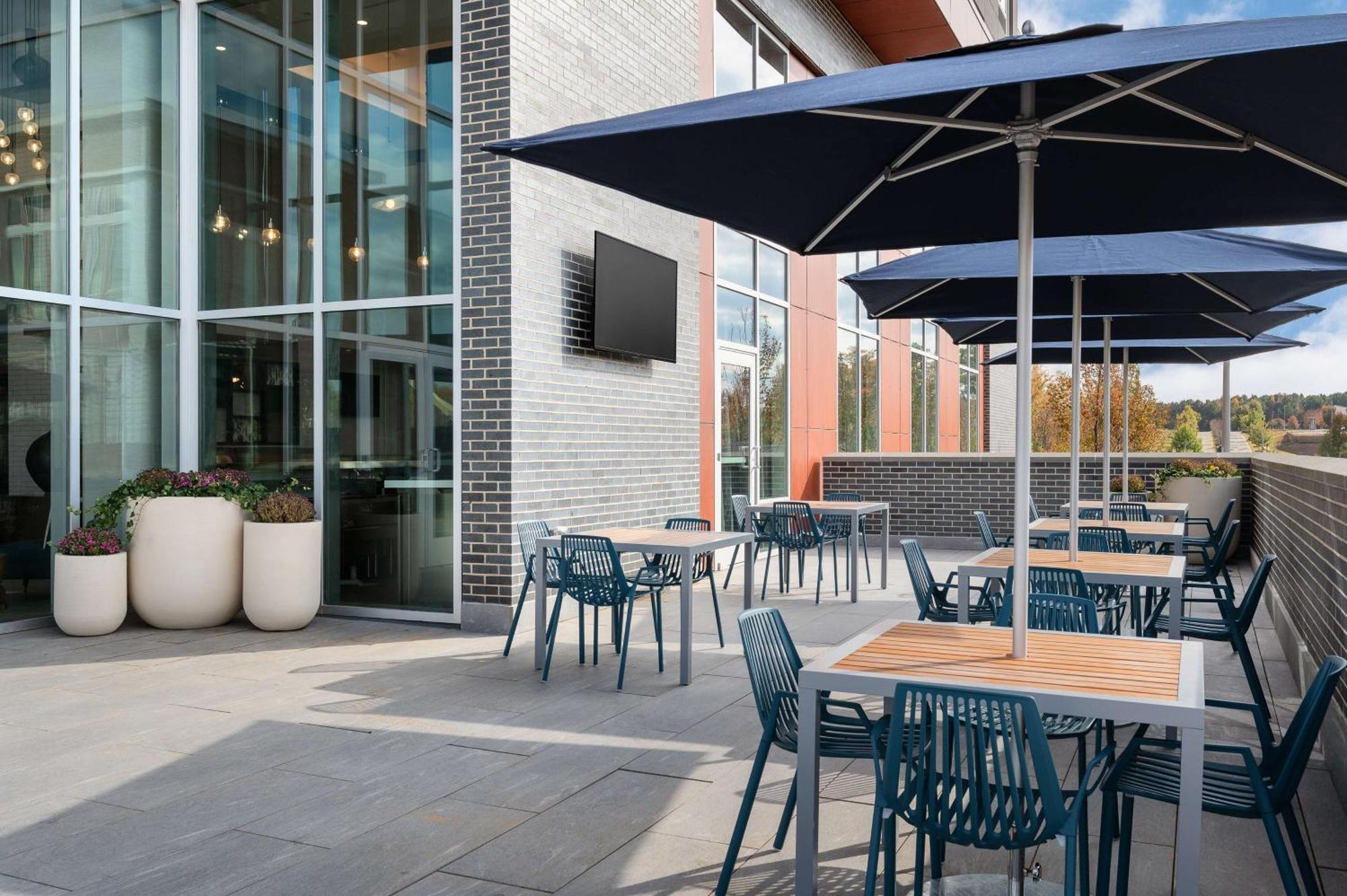 Hampton Inn & Suites By Hilton Pittsboro Exterior photo